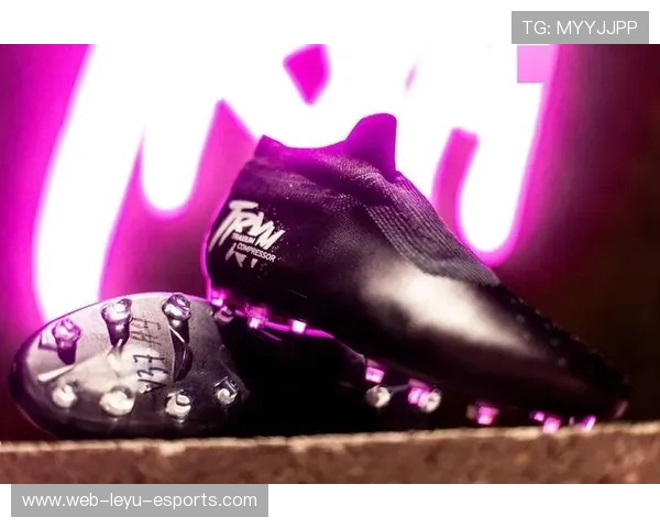 迪卡侬足球鞋代言球星全解析及其在职业生涯中的影响力 迪卡侬足球鞋代言球星全解析及其在职业生涯中的影响力